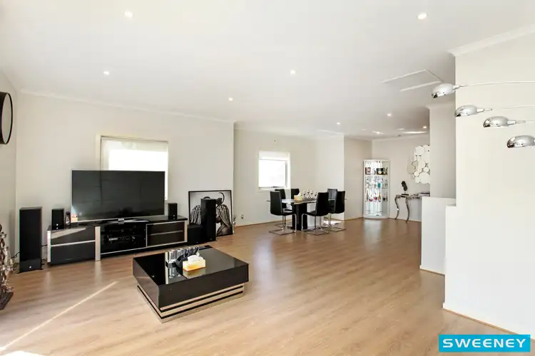 Sixth view of Homely townhouse listing, 5/4 Hopetoun Green, Caroline Springs VIC 3023
