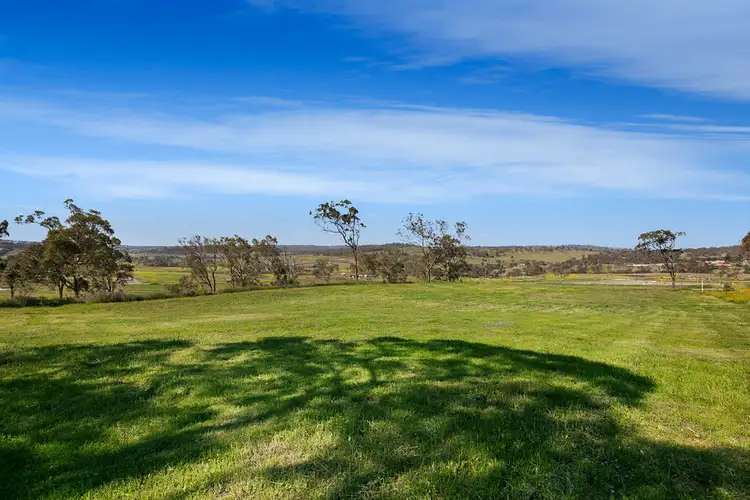 7 Bonnaccorde Place, Cotswold Hills QLD 4350