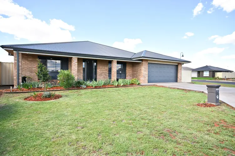 25 Keswick Parkway, Dubbo NSW 2830