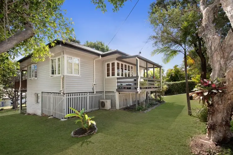9 Layard Street, Holland Park QLD 4121