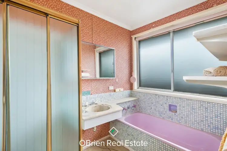 Sixth view of Homely house listing, 4 Flynn Court, Frankston VIC 3199