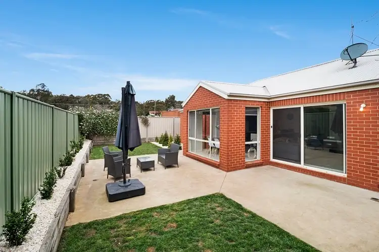 Sixth view of Homely townhouse listing, 4 Cottage Crescent, East Bendigo VIC 3550