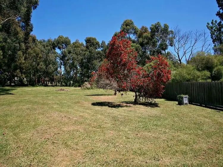 2 Kumala Drive, Somerville VIC 3912