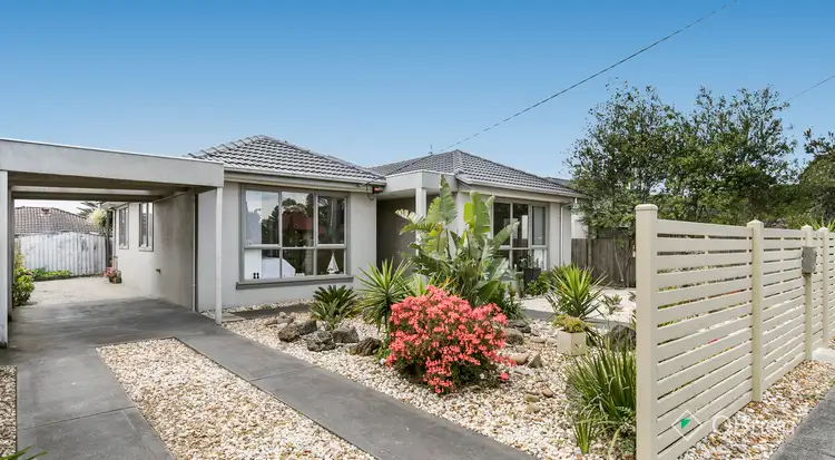 2A Madden Street, Seaford VIC 3198