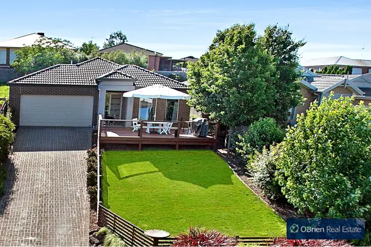 18 Carbine Court, Drouin VIC 3818