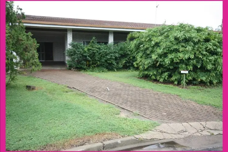2 Barron Close, Mareeba QLD 4880