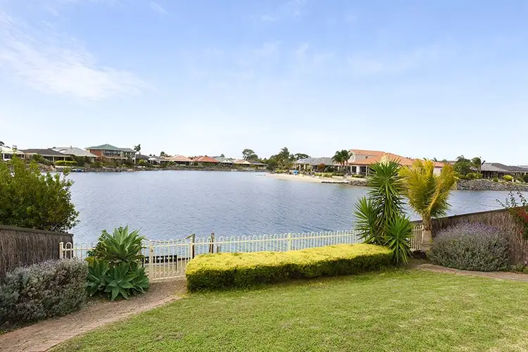 61 Matthew Flinders Drive, Encounter Bay SA 5211