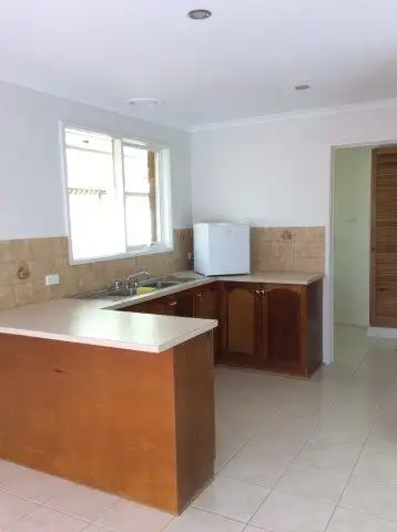 Second view of Homely house listing, 5 Valonia Court, Craigieburn VIC 3064