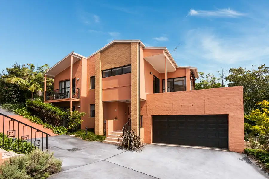 Main view of Homely townhouse listing, 1/14-16 O'Brien Street, Bulli NSW 2516