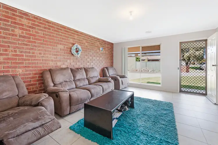 Fourth view of Homely unit listing, 1/7 Jasper Close, Wodonga VIC 3690