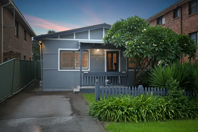 17 Robert Street, Corrimal NSW 2518