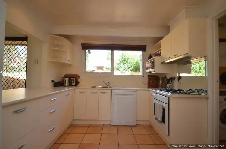 Seventh view of Homely house listing, 3 Kelsey Court, Bairnsdale VIC 3875