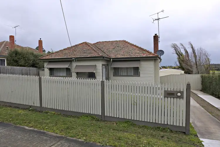 11 Nar Nar Goon - Longwarry Road