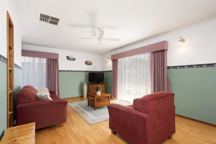 Sixth view of Homely house listing, 10 Pamela Court, Bacchus Marsh VIC 3340
