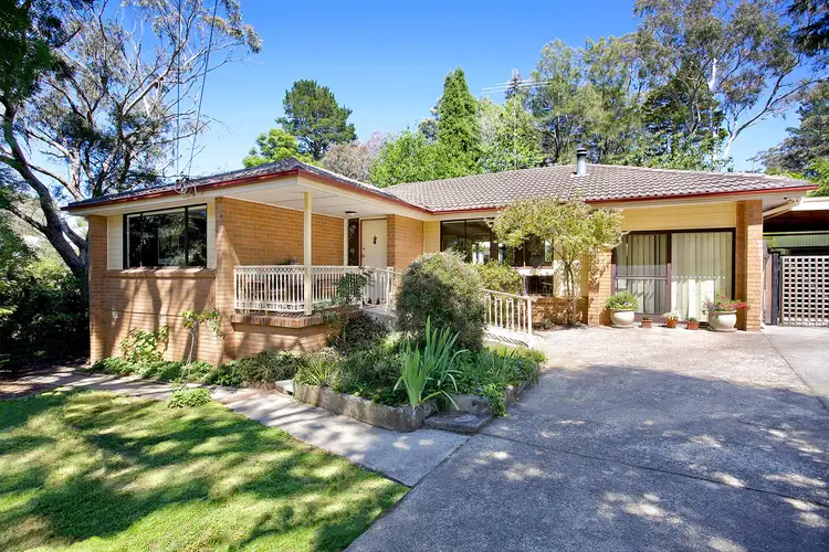 17 Fitzgerald Street, Wentworth Falls NSW 2782