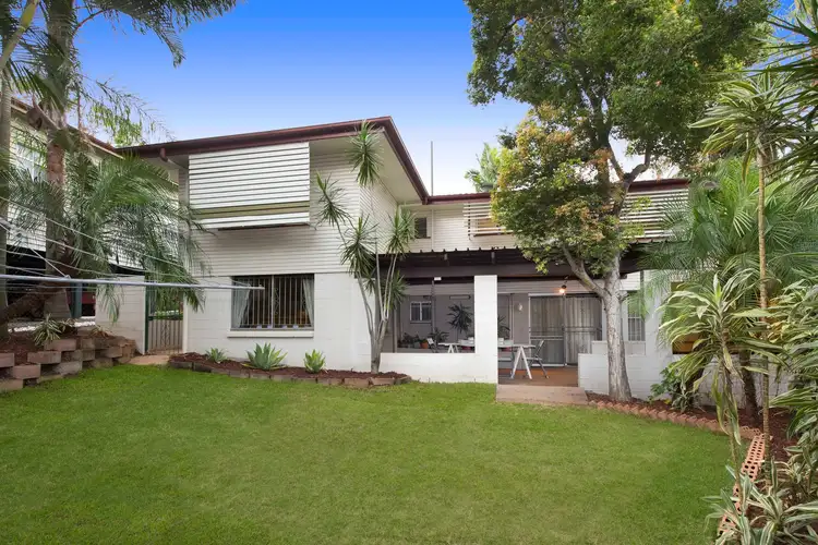 314 Bennetts Road, Norman Park QLD 4170