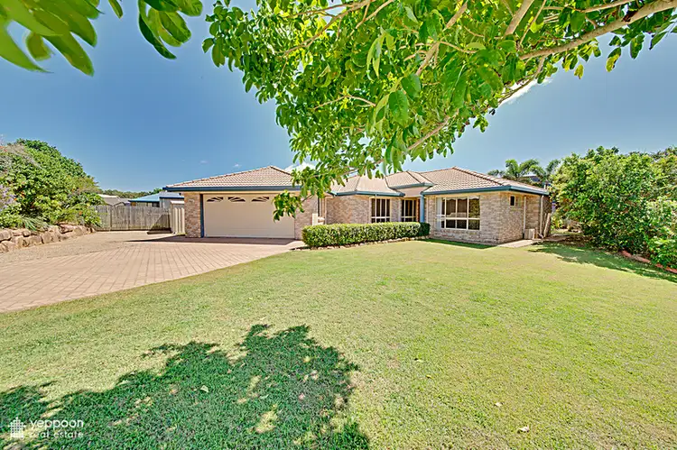 13-15 Bethlehem Terrace, Lammermoor QLD 4703
