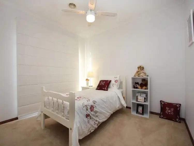 Seventh view of Homely house listing, 3 Peppermint Place, Somerville VIC 3912