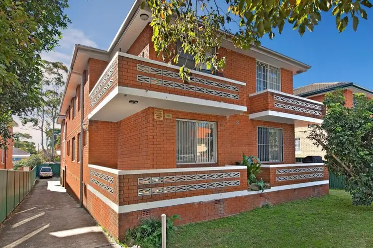 2/63 Lucerne Street, Belmore NSW 2192