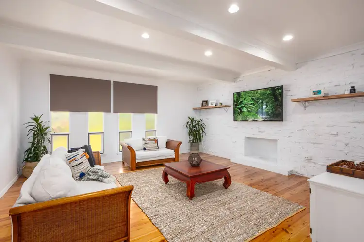 102 Bellevue Road, Figtree NSW 2525