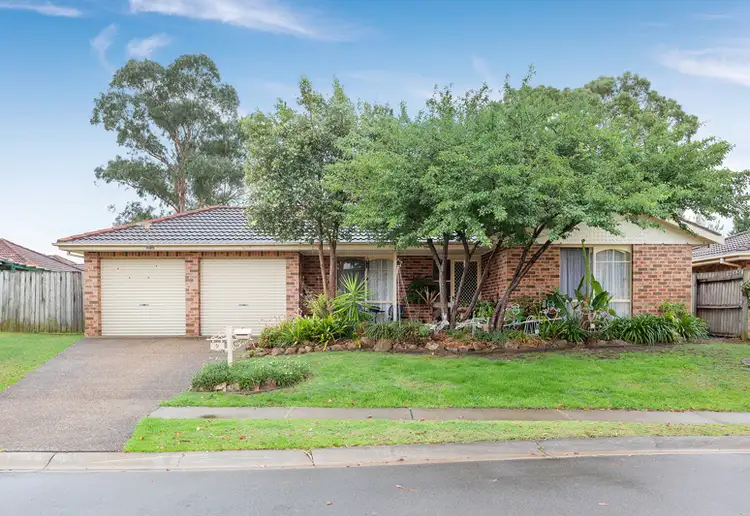 9 Kanangra Court, Wattle Grove NSW 2173