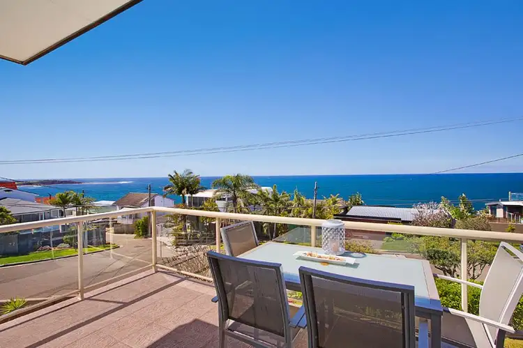 Second view of Homely house listing, 6 Ian Avenue, North Curl Curl NSW 2099