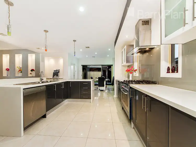 Fifth view of Homely house listing, 18 Lakewood Boulevard, Cairnlea VIC 3023