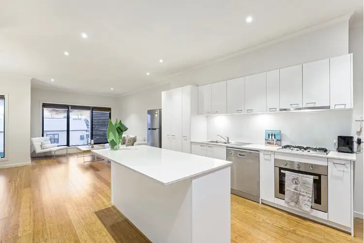 9/16 Dean Street, Yarraville VIC 3013