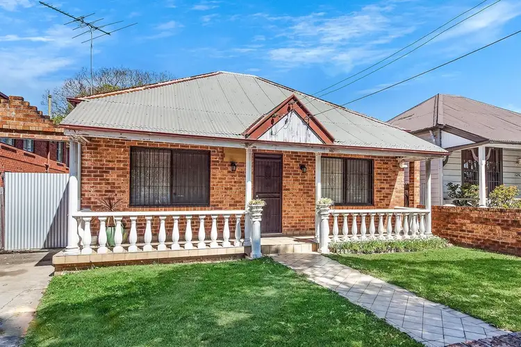 124 Ninth Avenue, Campsie NSW 2194