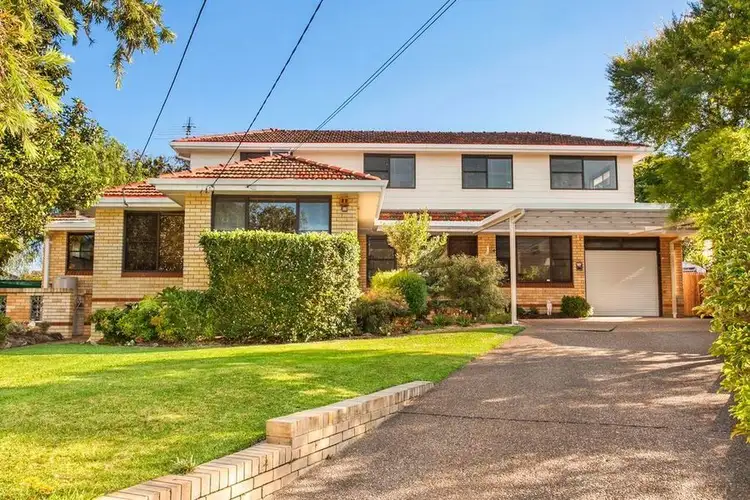 4 Carinya Place, Kirrawee NSW 2232