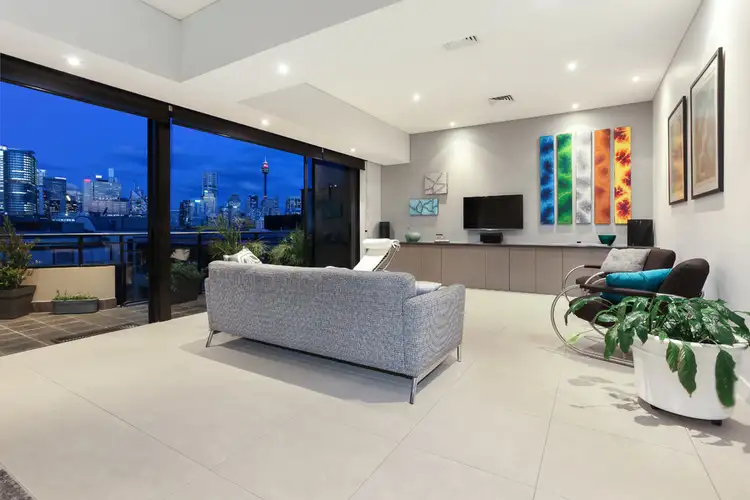 Main view of Homely apartment listing, E1005/24-26 Point Street, Pyrmont NSW 2009