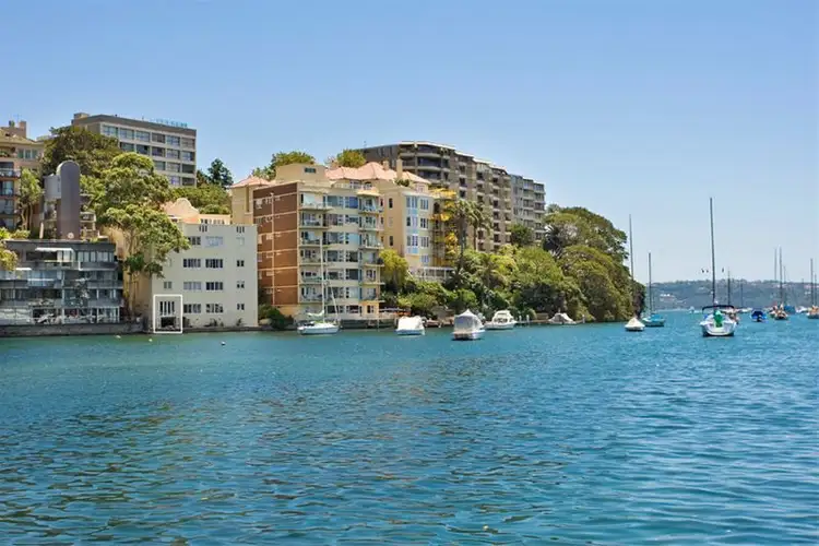 2/5 Elizabeth Bay Crescent, Elizabeth Bay NSW 2011