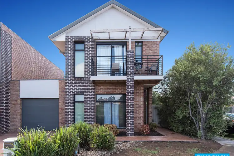 80 Jindabyne Avenue, Taylors Hill VIC 3037