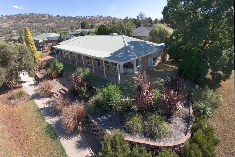 19 Kingfisher Drive, West Wodonga VIC 3690