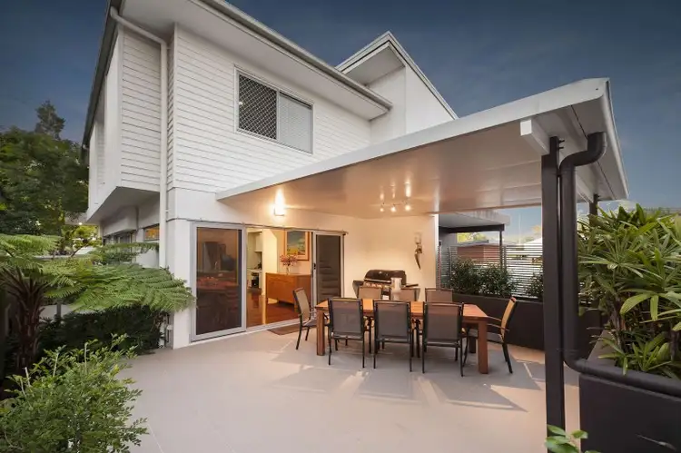 1/11 Rennie Street, Indooroopilly QLD 4068