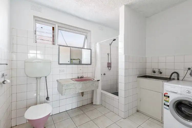 Fifth view of Homely apartment listing, 10/69 Kingsville Street, Kingsville VIC 3012