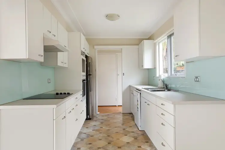 Fourth view of Homely house listing, 1 Grandview Drive, Newport NSW 2106