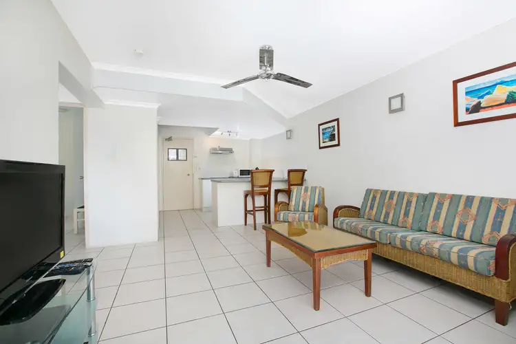 6/239 Lake Street, Cairns North QLD 4870