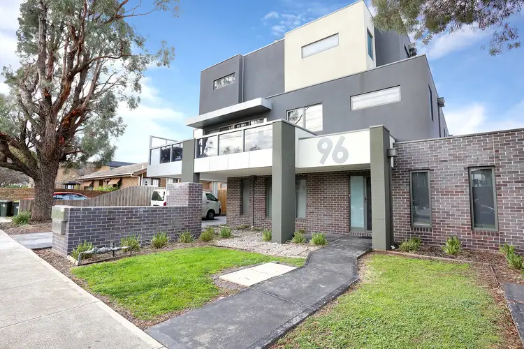 Main view of Homely unit listing, 1/96 Plumpton Avenue, Glenroy VIC 3046