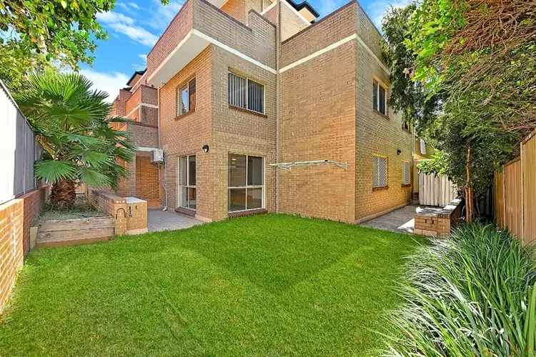 2/66 Courallie Avenue, Homebush West NSW 2140