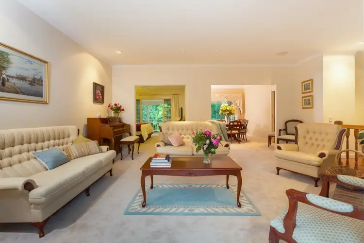 Fifth view of Homely house listing, 1 Kingfisher Place, Chapel Hill QLD 4069