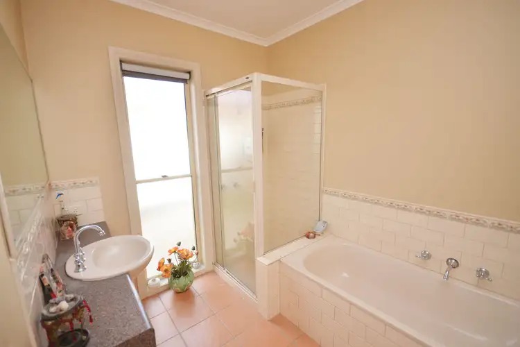 Sixth view of Homely townhouse listing, 1/126 Sturt Street, Echuca VIC 3564