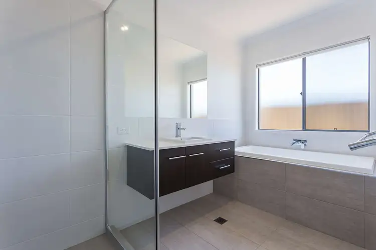 Fifth view of Homely house listing, 20 Regal Close, Heathwood QLD 4110