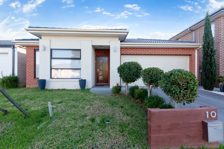 10 Sorrenberg Street, Point Cook VIC 3030