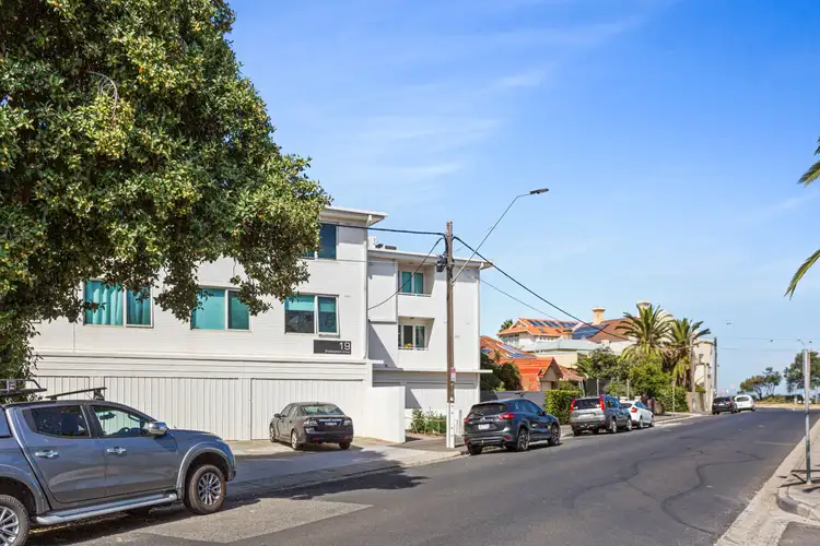 14/19 Shakespeare Grove, St Kilda VIC 3182