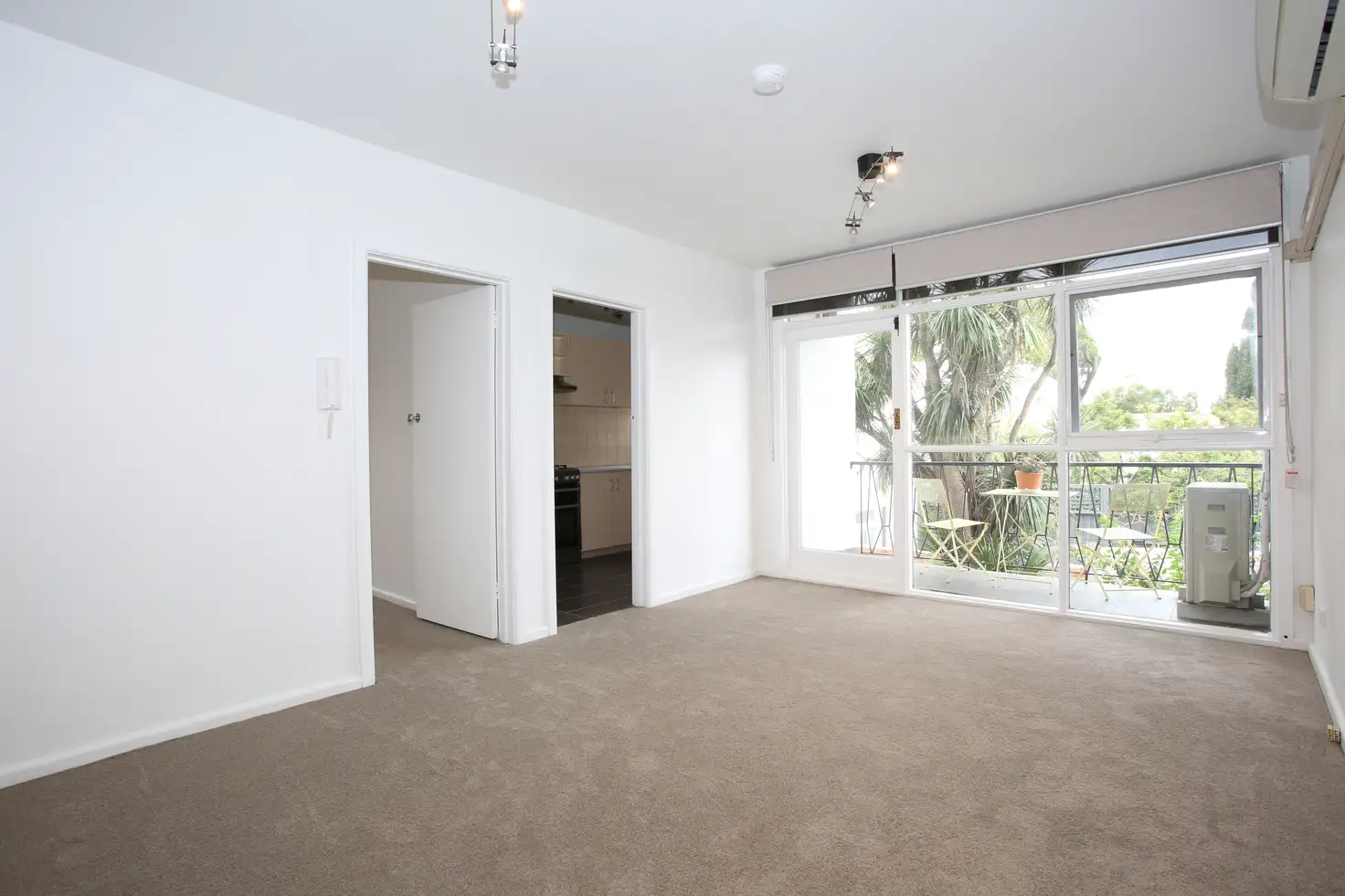 Main view of Homely unit listing, 8/9 St James Road, Armadale VIC 3143