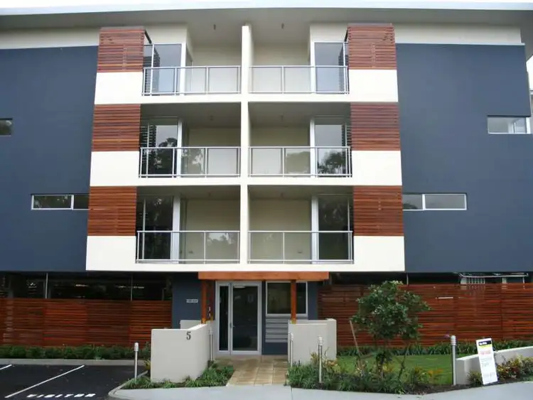 3/5 Carey Lane, Southport QLD 4215