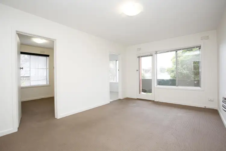 Second view of Homely apartment listing, 6/28 Elm Street, Hawthorn VIC 3122