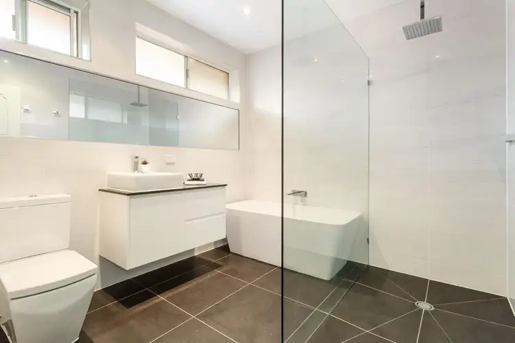 Main view of Homely unit listing, 3/8 Lithgow Street, Glen Iris VIC 3146