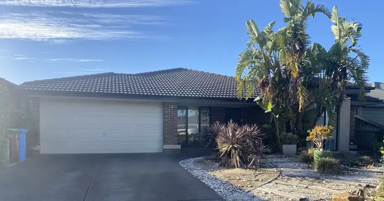 9 Carinya Court, Cranbourne North VIC 3977